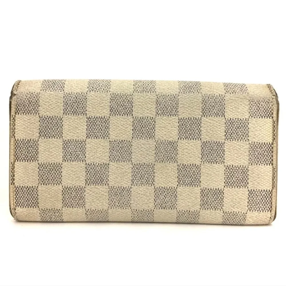 Louis Vuitton pre owned